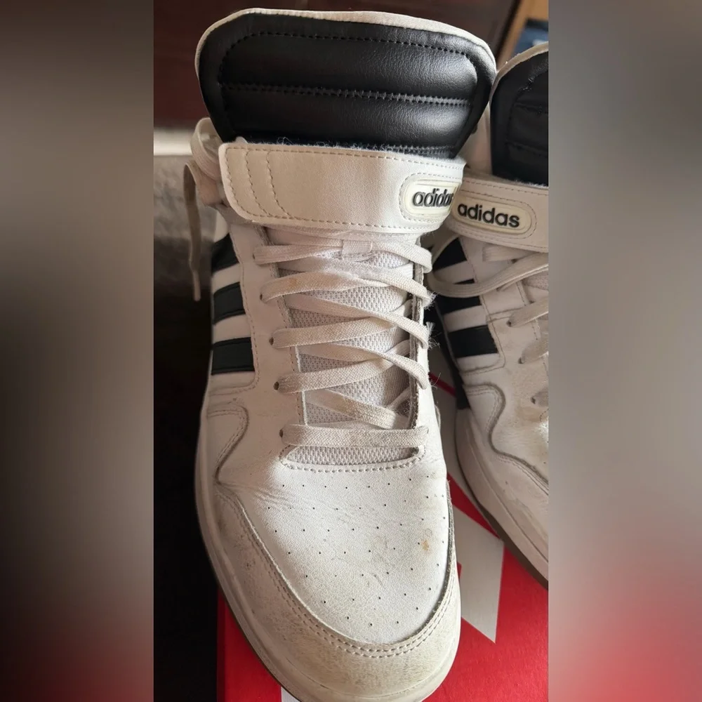 Men’s size 12 Adidas White High-Top Sneakers with Black Stripes - Picture 5 of 10